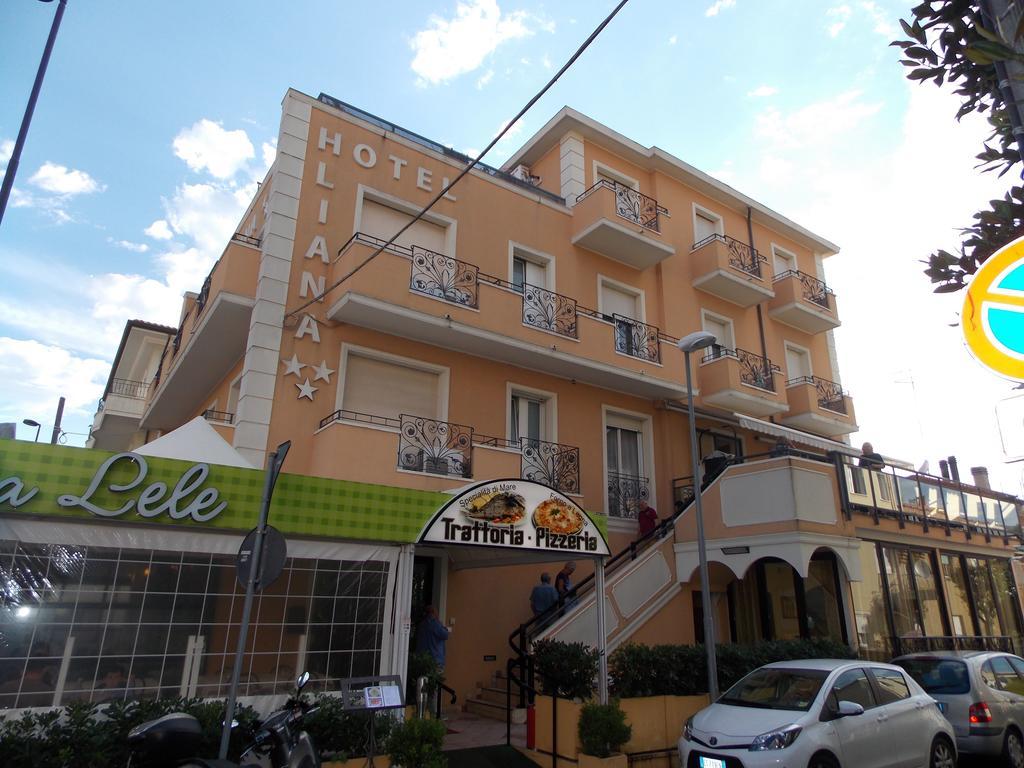 Hotel Liana Ріміні Екстер'єр фото